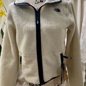 The North Face Dunraven Sherpa Jacket